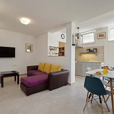 Villa Smuketa In Trogir Haus Fuer 4 Personen Esterno foto