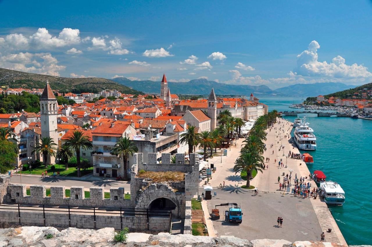 Villa Smuketa In Trogir Haus Fuer 4 Personen Esterno foto