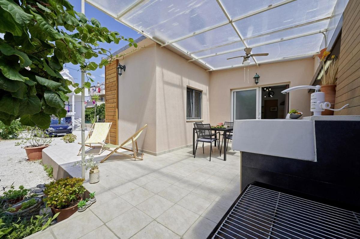 Villa Smuketa In Trogir Haus Fuer 4 Personen Esterno foto