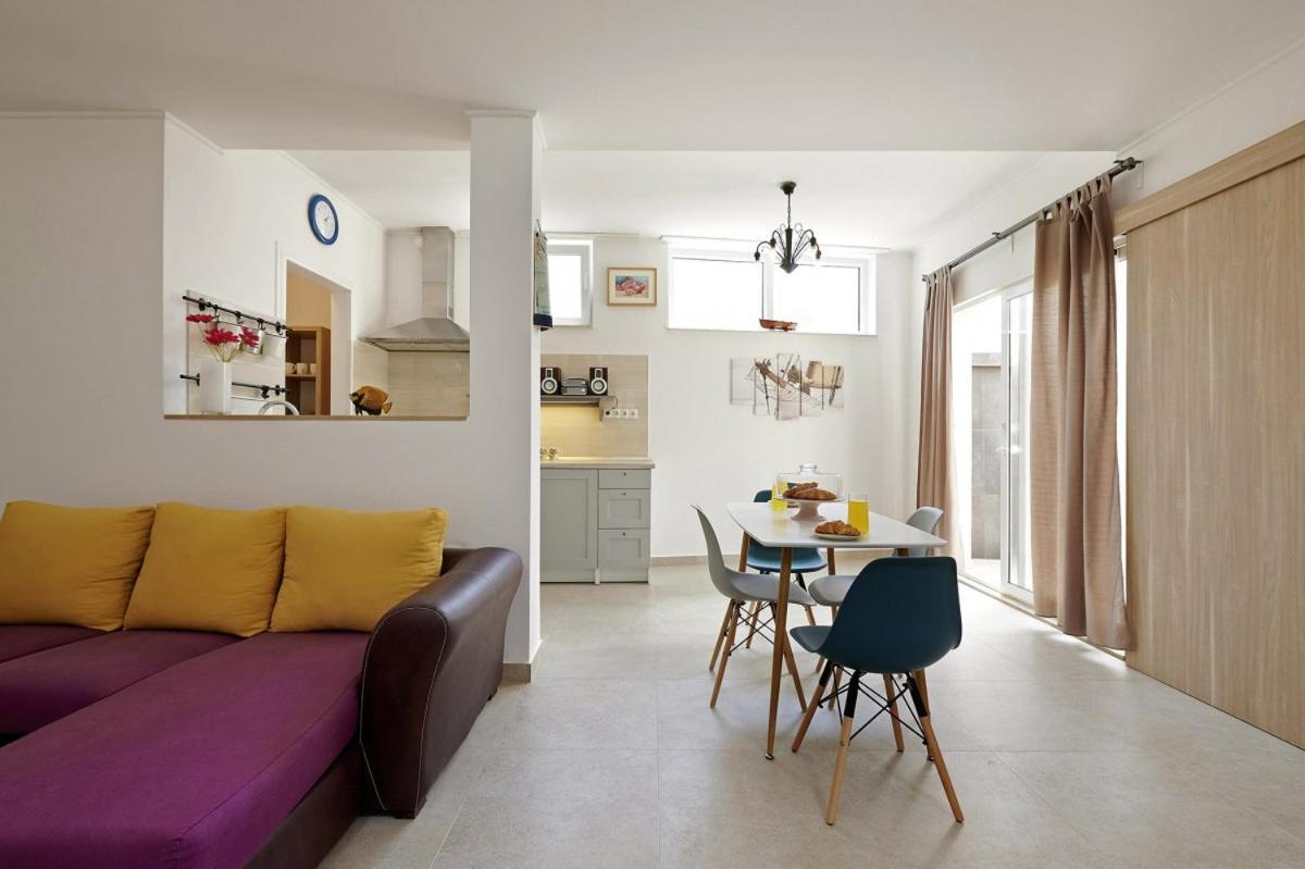Villa Smuketa In Trogir Haus Fuer 4 Personen Esterno foto
